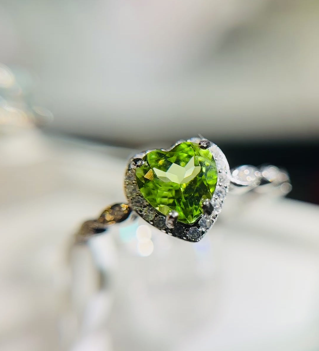 橄榄石戒指 Peridot Ring